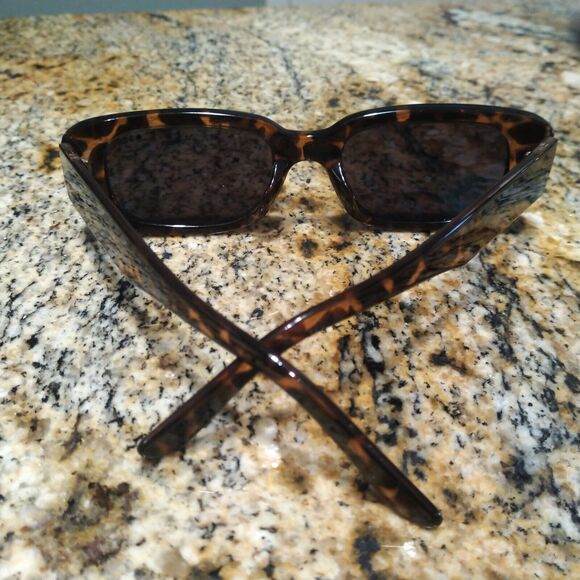 Roc Eyewear Creeper Sunglasses In Tortoise Shell Brown Cat 3 55 mm - Picture 8 of 12